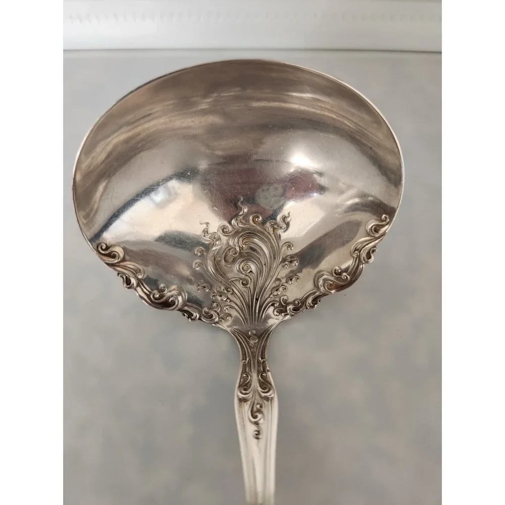 BEAUTIFUL ANTIQUE SOUP PUNCH LADLE SILVER ELEGANT & UNIQUE Rogers Hamilton 1890s